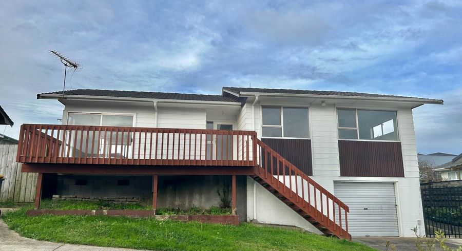  at 4 Marvon Downs Avenue, Pakuranga Heights, Manukau City, Auckland