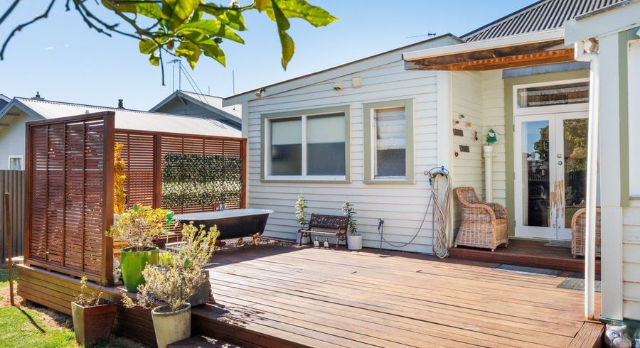  at 93 Featherston Street, Takaro, Palmerston North, Manawatu / Whanganui