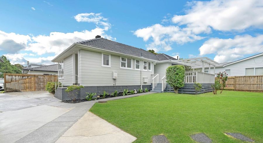  at 61 Greenslade Crescent, Northcote, North Shore City, Auckland
