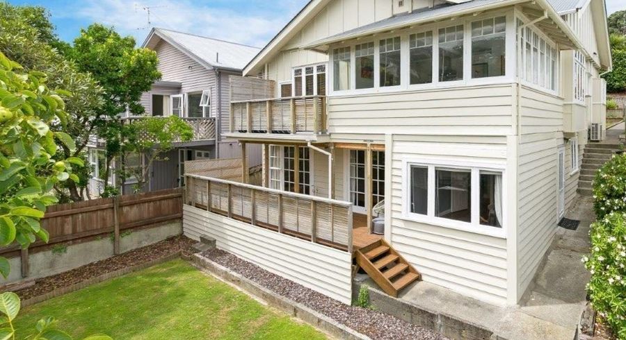  at Upper Flat/38 Waipapa Road, Hataitai, Wellington, Wellington