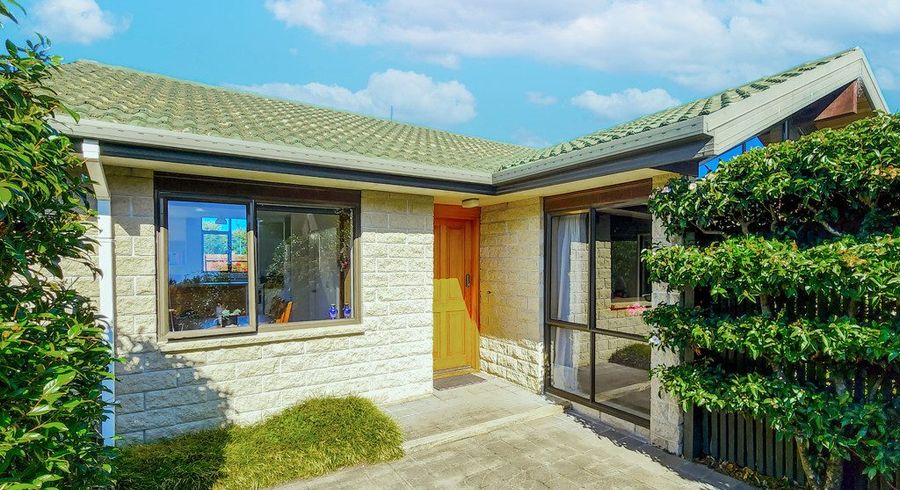  at 11c Cam Place, Bishopdale, Christchurch City, Canterbury