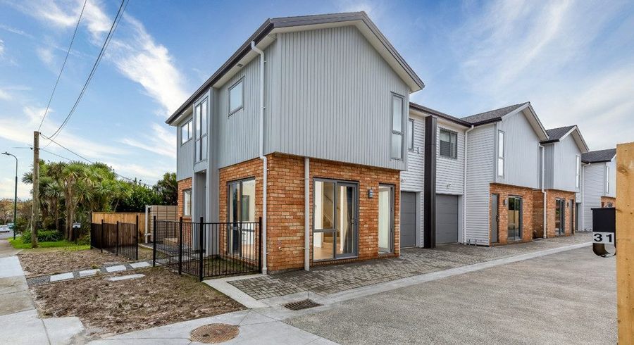  at 31 Statesman Street, Henderson, Auckland