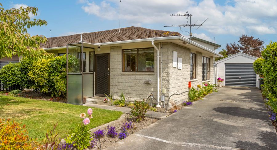  at 2/57 Waratah Street, Avondale, Christchurch