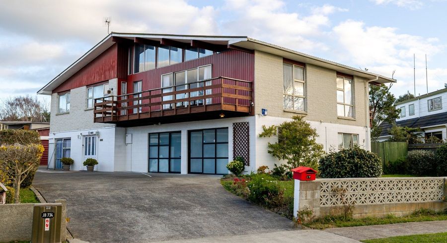  at 17 Lane Place, Awapuni, Palmerston North, Manawatu / Whanganui
