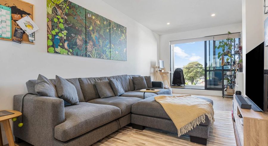  at 71 Swainston Road, Saint Johns, Auckland City, Auckland