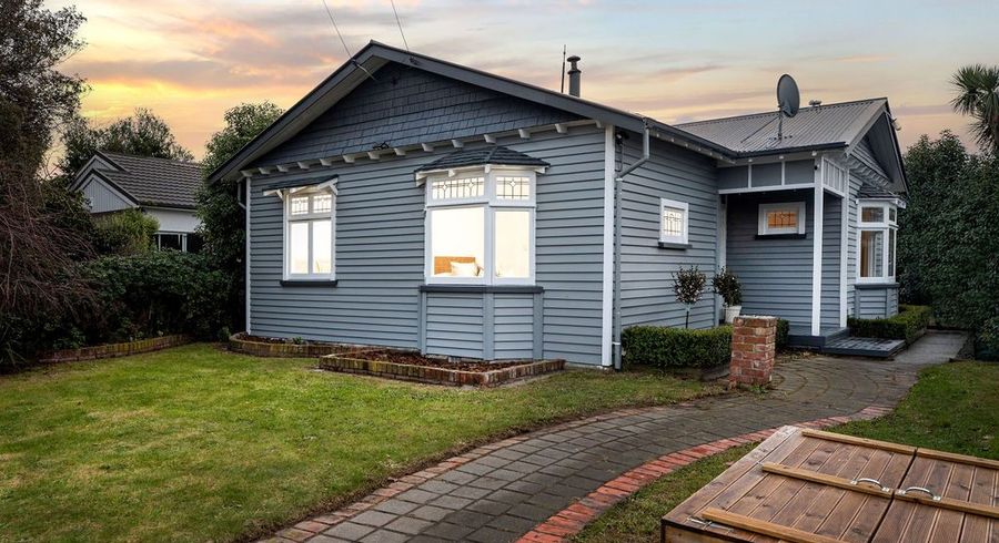  at 9 Avonhead Road, Avonhead, Christchurch