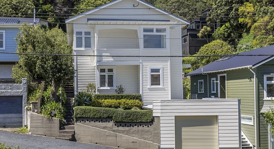  at 48 Jackson Street, Island Bay, Wellington