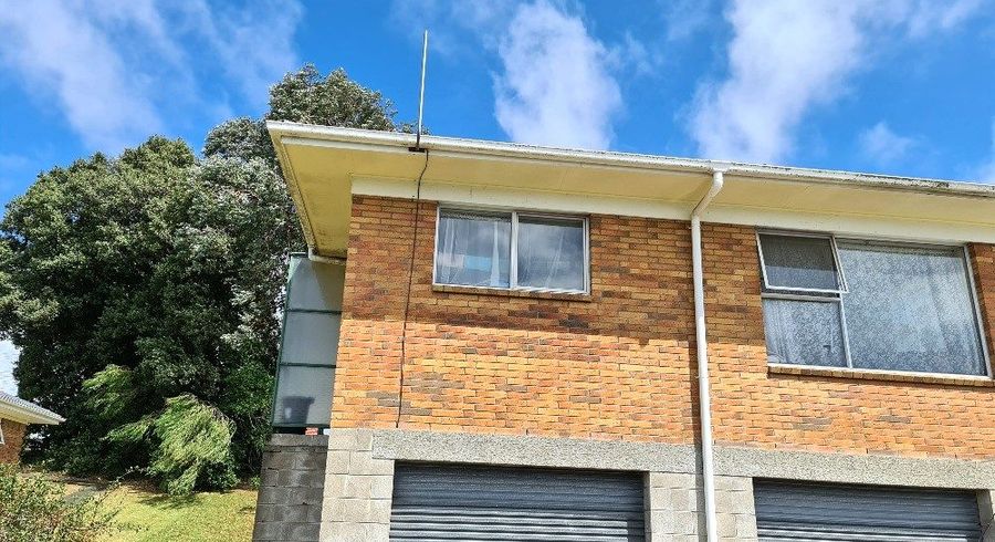  at 2/205 Forrest Hill rd, Forrest Hill, North Shore City, Auckland