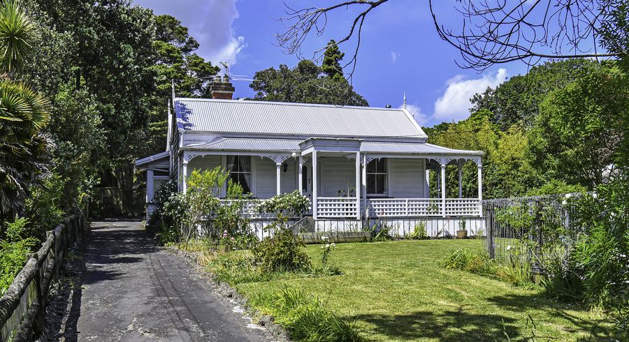  at 8 Claude Road, Hillpark, Auckland