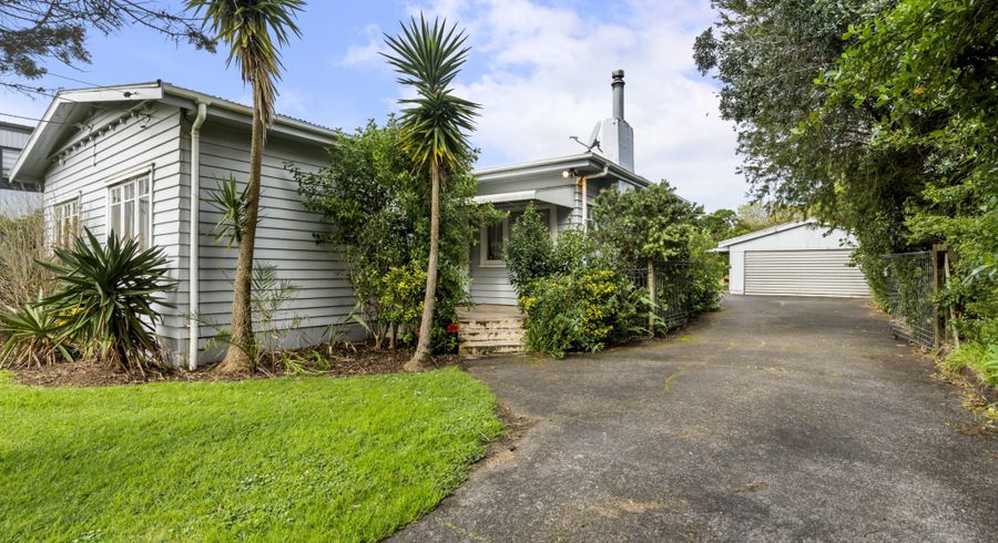  at 93 Lynwood Road, New Lynn, Waitakere City, Auckland