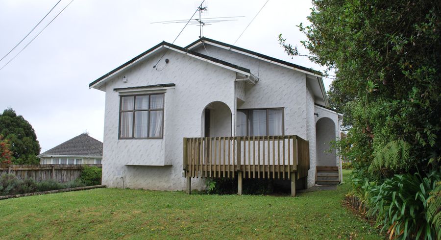  at 37 Bentleigh Avenue, New Windsor, Auckland