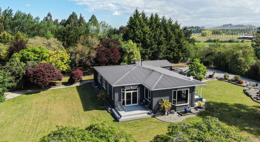  at 10 Robins Road, Alma, Oamaru