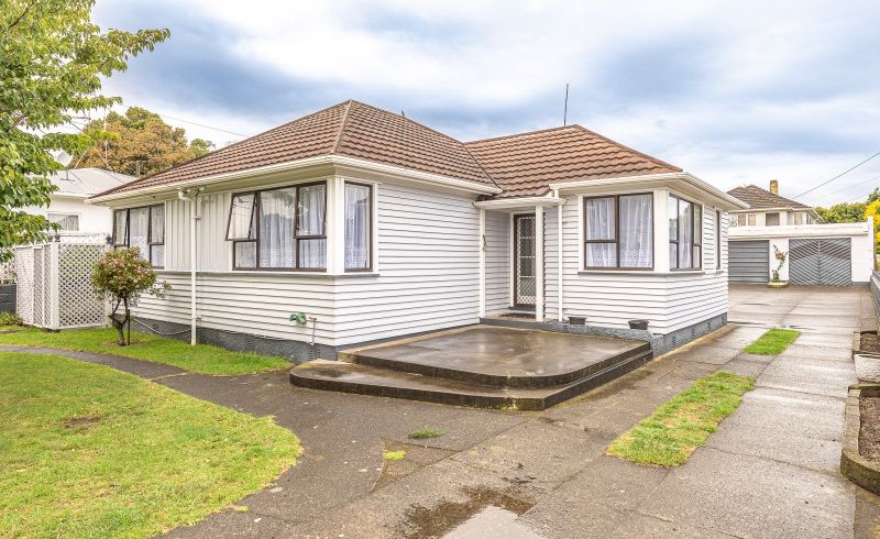  at 9 Swiss Avenue, Gonville, Whanganui