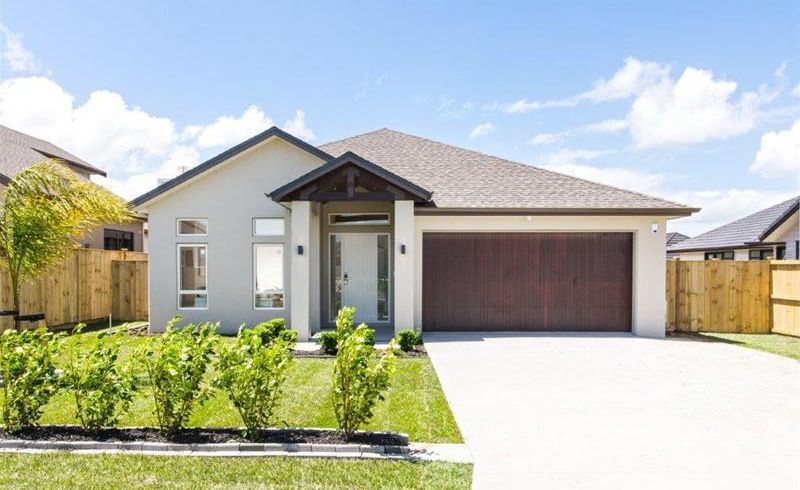  at 11 Paso Fino Crescent, Karaka, Papakura