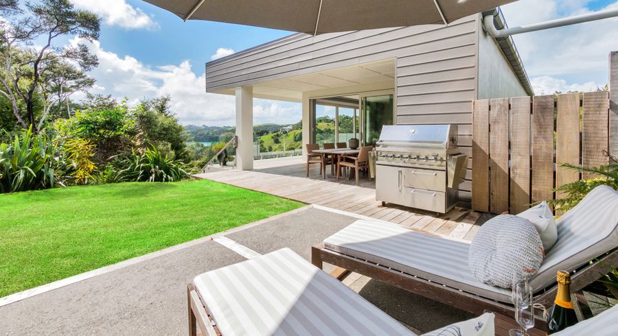  at 31 Brick Bay Drive, Sandspit