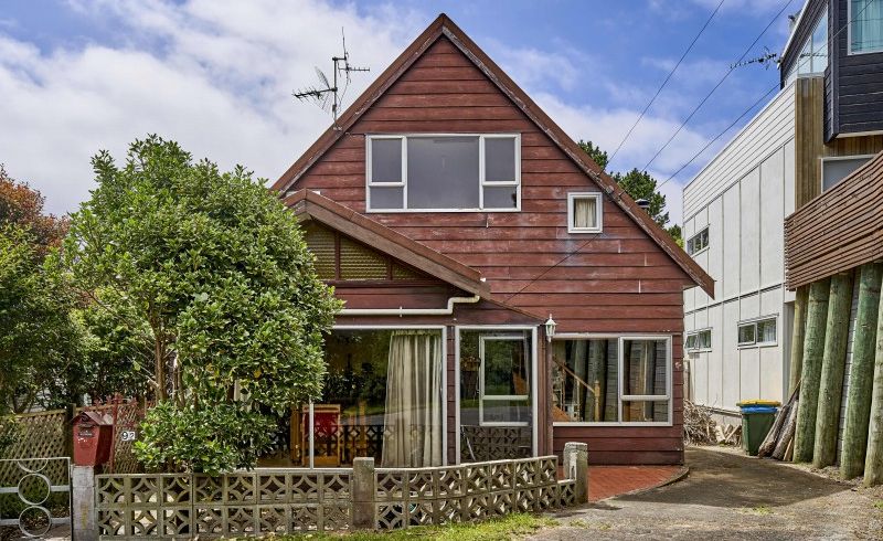 at 92 Muri Road, Pukerua Bay, Porirua