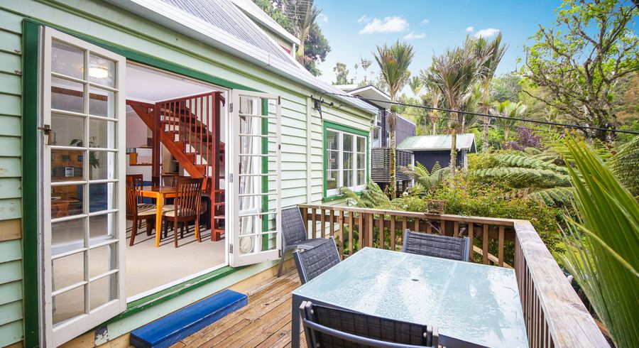  at 16 Mahoe Road, Titirangi, Auckland