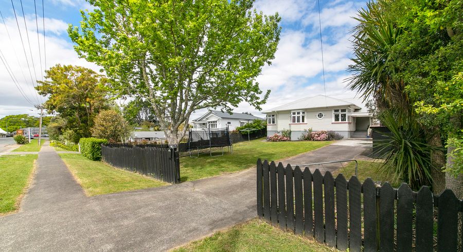 at 54 Queen Street, Riverhead, Riverhead
