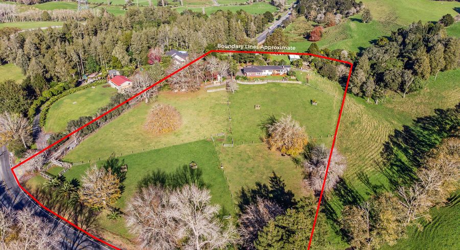  at 8 Kimptons Road, Manurewa