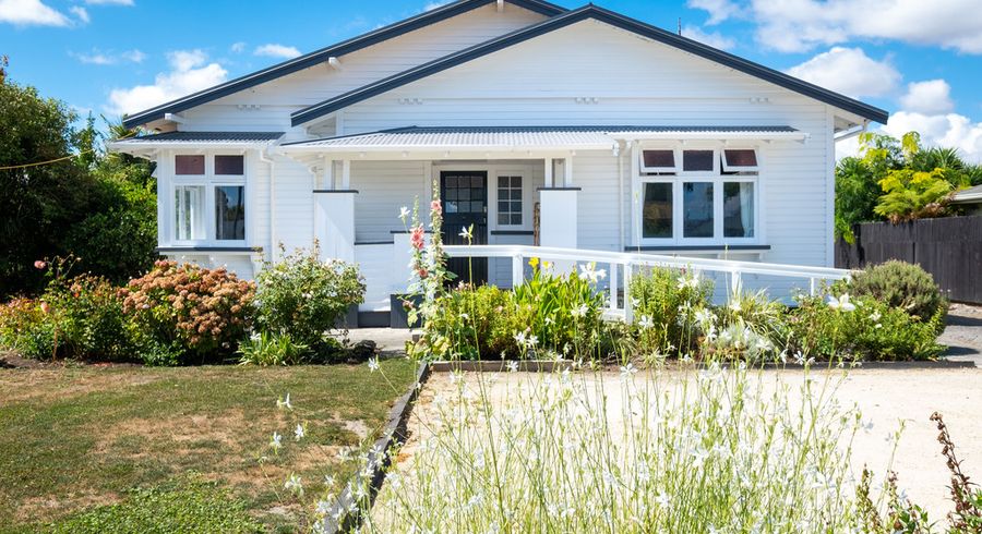  at 403 Park Road North, Parkvale, Hastings