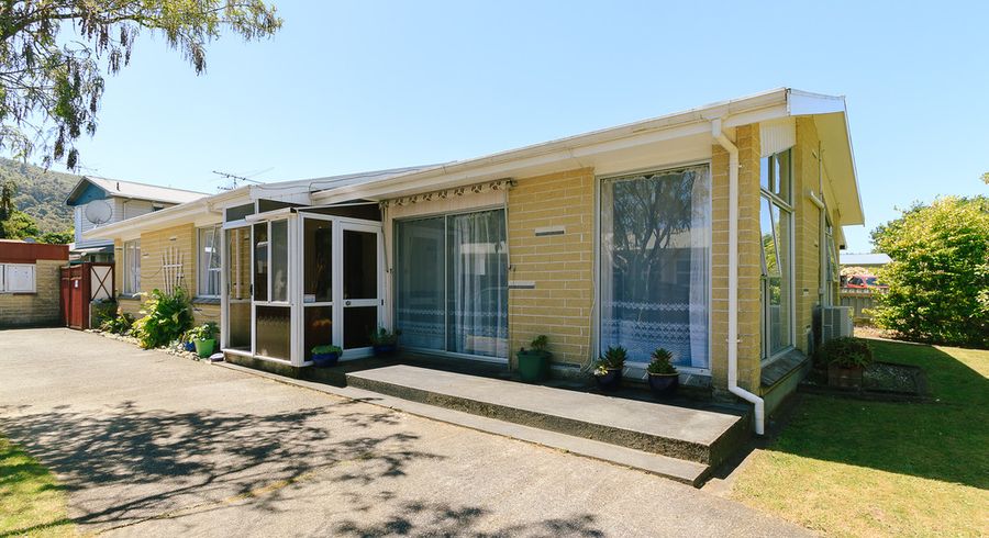  at 21 California Drive, Totara Park, Upper Hutt