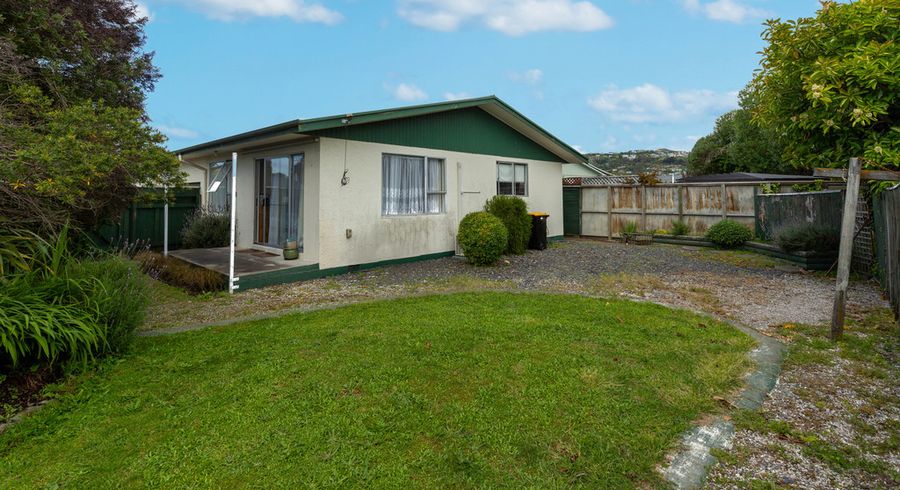  at 2/127 Parkers Road, Tahunanui, Nelson