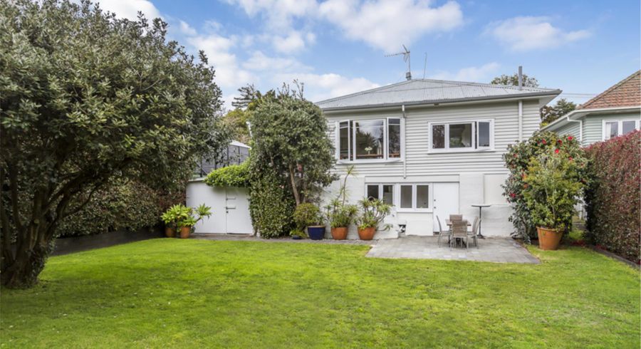  at 6 Thanet Avenue, Sandringham, Auckland