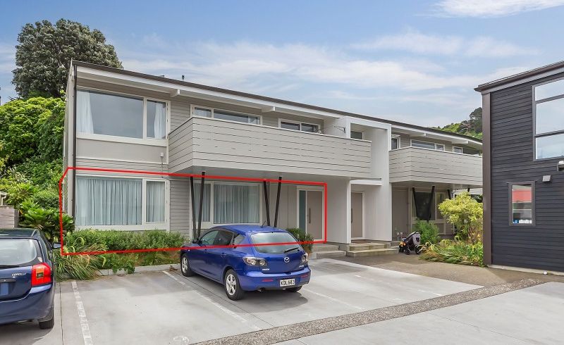  at 8/74 Derwent Street, Island Bay, Wellington