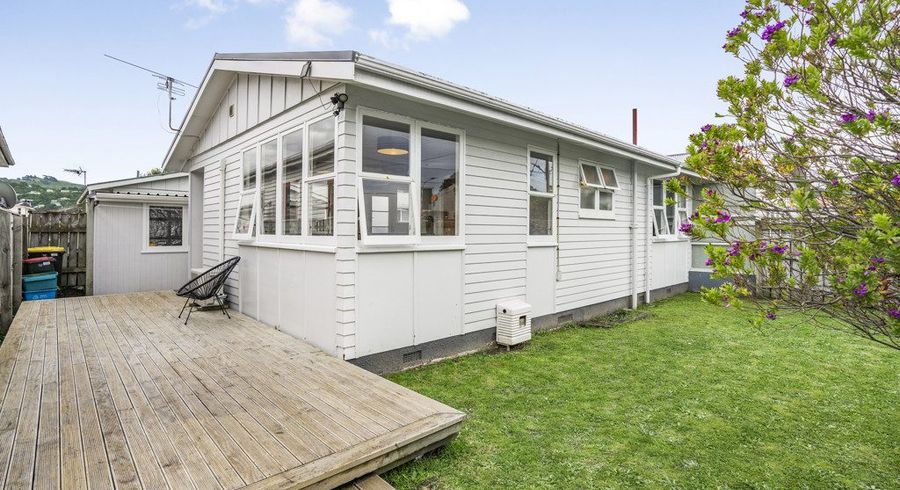  at 2/107 Cuba Street, Petone, Lower Hutt