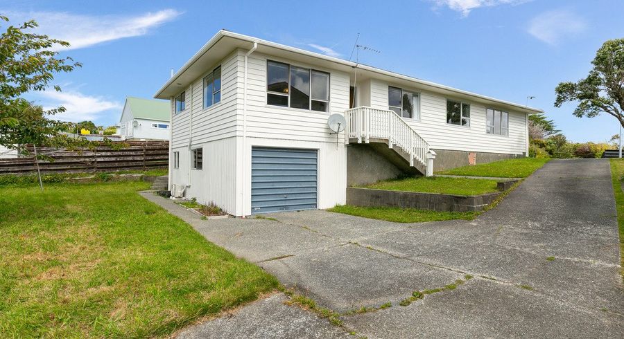  at 10A Kingsbridge Place, Newlands, Wellington, Wellington