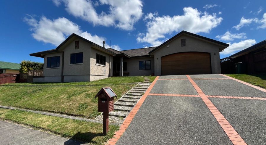  at 70 Parnell Heights, Kelvin Grove, Palmerston North, Manawatu / Whanganui