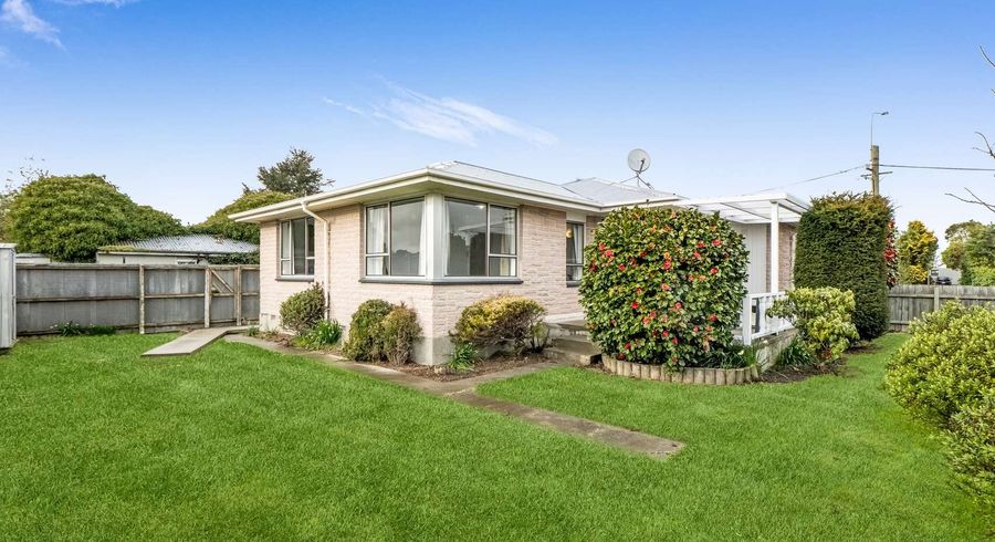  at 402 Yaldhurst Road, Russley, Christchurch City, Canterbury