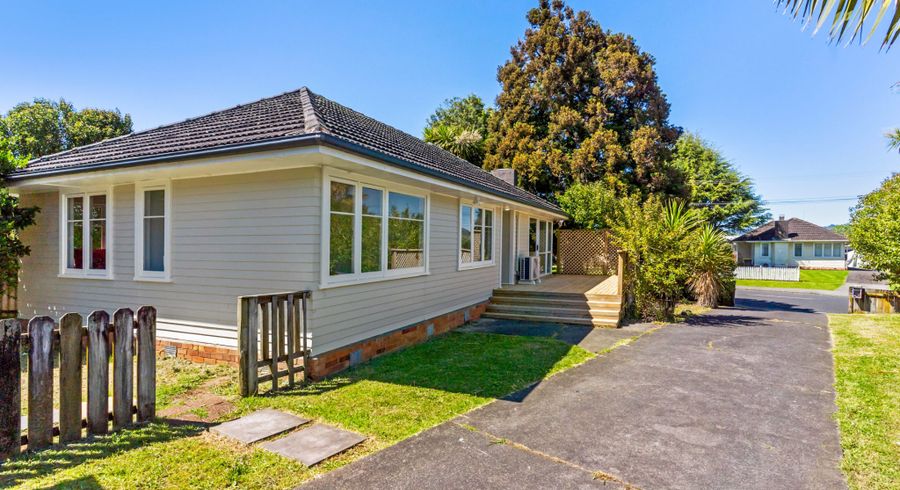  at 51 Smythe Road, Henderson, Waitakere City, Auckland