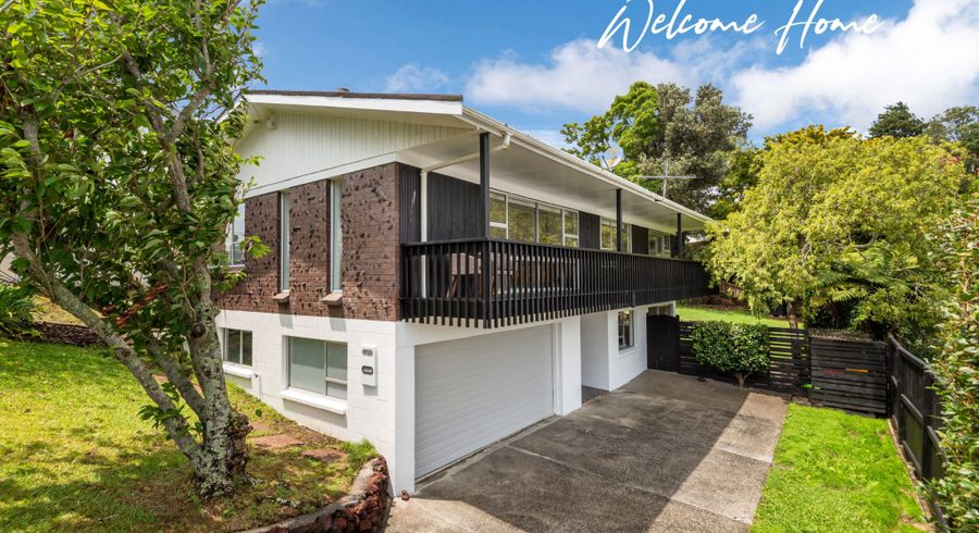  at 4 Sispara Road, Beach Haven, North Shore City, Auckland