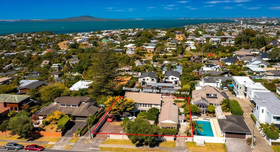  at 7 Aberdeen Road, Castor Bay, North Shore City, Auckland