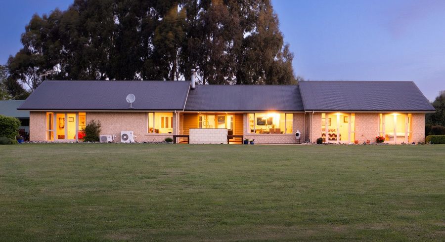  at 30 Macdonalds Lane, Waikuku, Rangiora