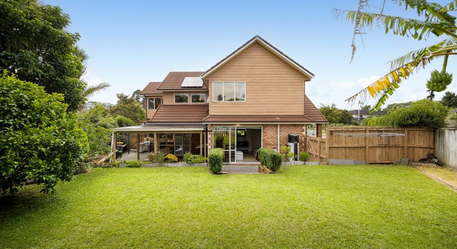  at 23 South Kensington Way, Henderson, Waitakere City, Auckland
