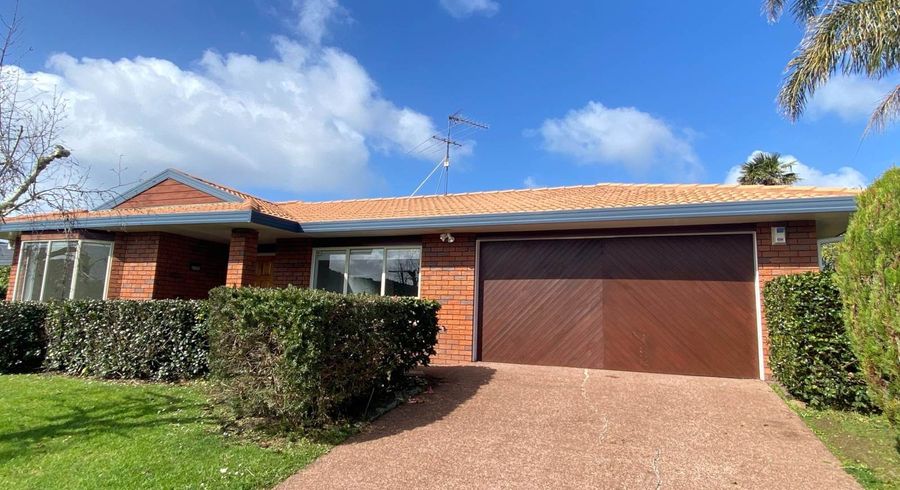  at 17 Princeton Parade, Albany, North Shore City, Auckland