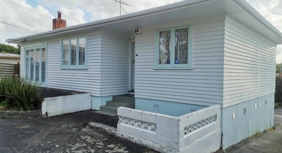  at 14 Blease Street, New Lynn, Waitakere City, Auckland