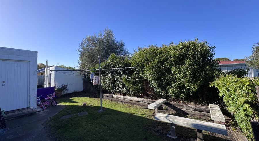  at 2/198 Ferguson Street, West End, Palmerston North, Manawatu / Whanganui