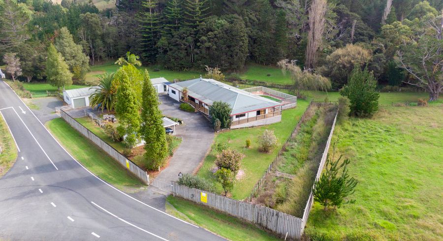  at 22 Waiotehue Road, Takahue