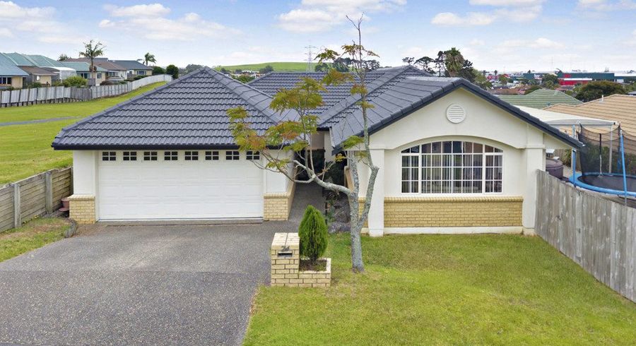  at 24 Corta Bella Place, Golflands, Manukau City, Auckland