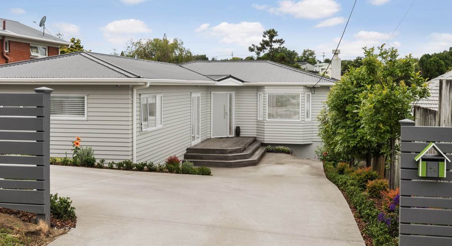  at 11 Meadowvale Avenue, Forrest Hill, Auckland