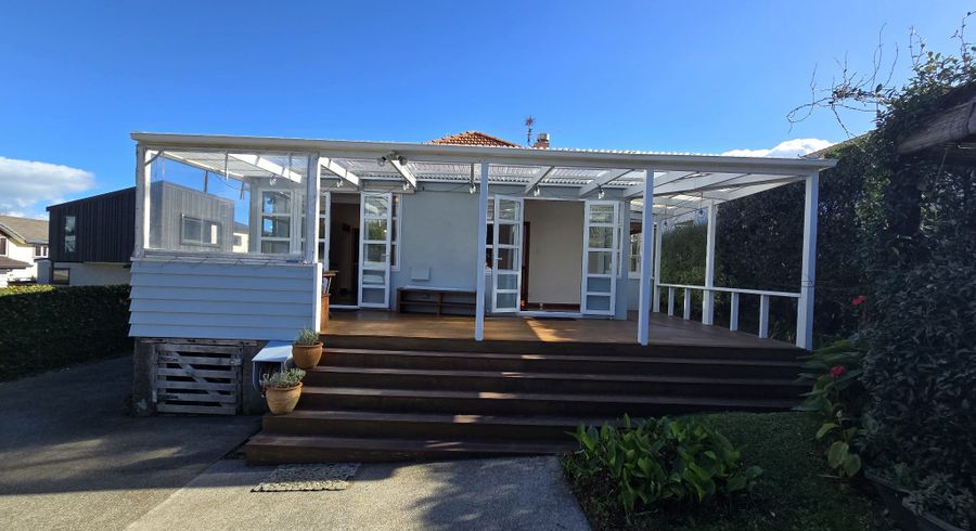 at 25 Mariri Road, Onehunga, Auckland