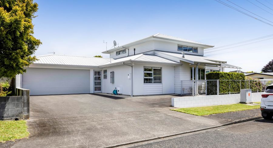  at 22 Oriental Street, Welbourn, New Plymouth, Taranaki