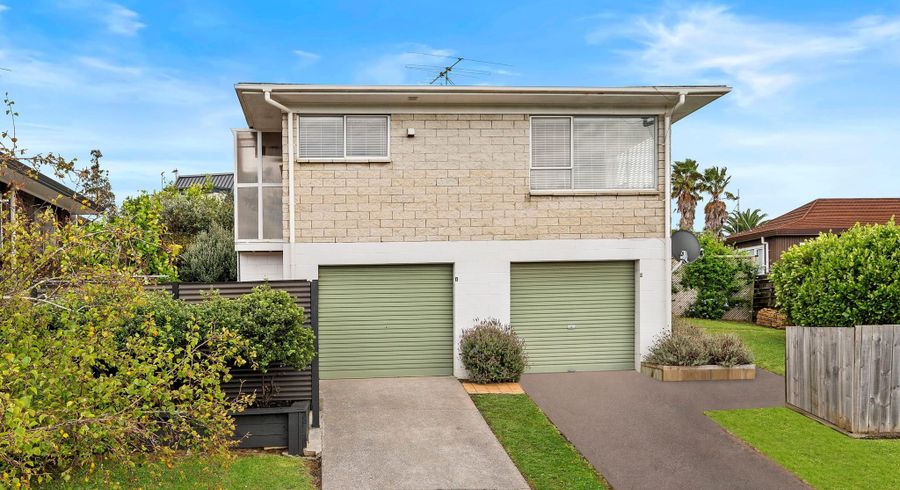  at 2/15 Imogene Way, Half Moon Bay, Auckland