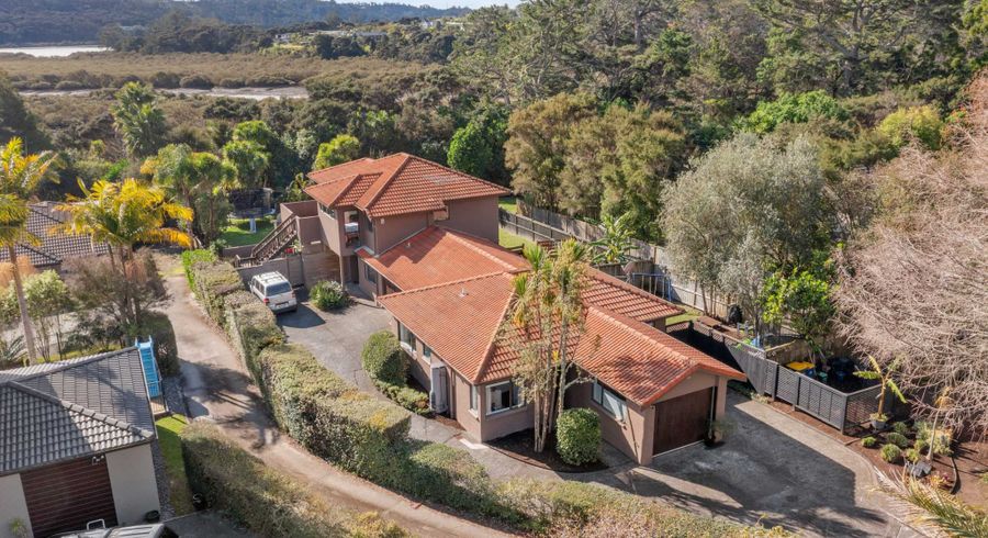  at 16 Monkton Close, Greenhithe, North Shore City, Auckland