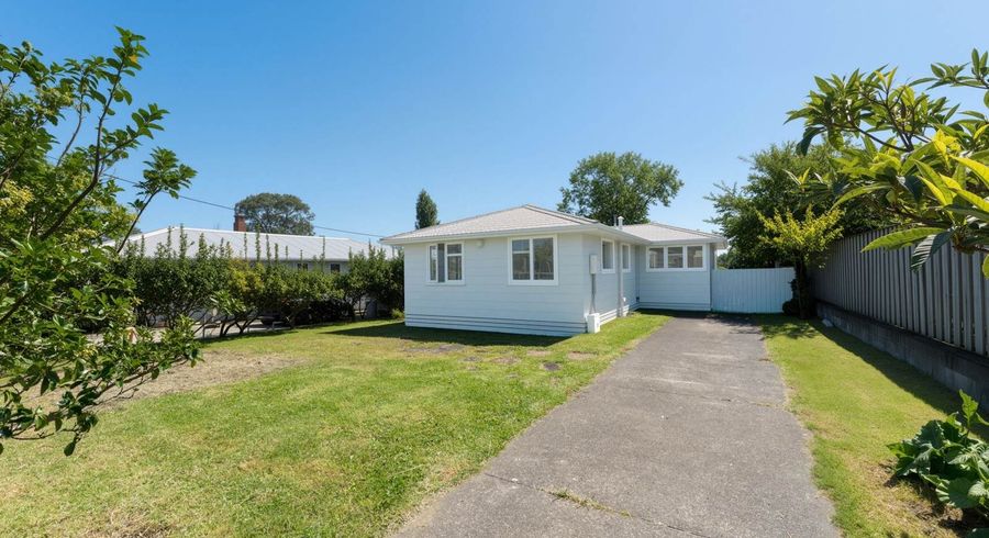  at 64 Tonar Street, Northcote, North Shore City, Auckland