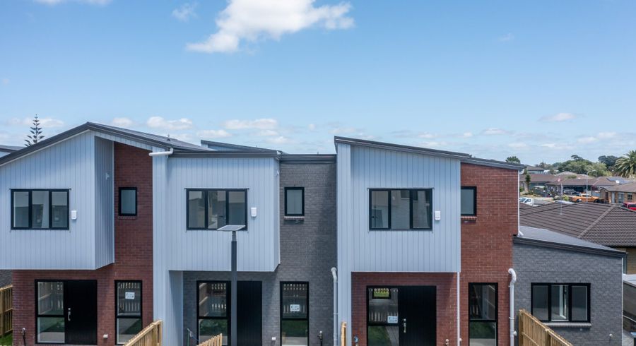  at 98E Walmsley Road, Favona, Manukau City, Auckland