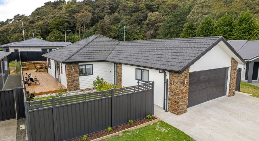  at 11 Salisbury Crescent, Wallaceville, Upper Hutt